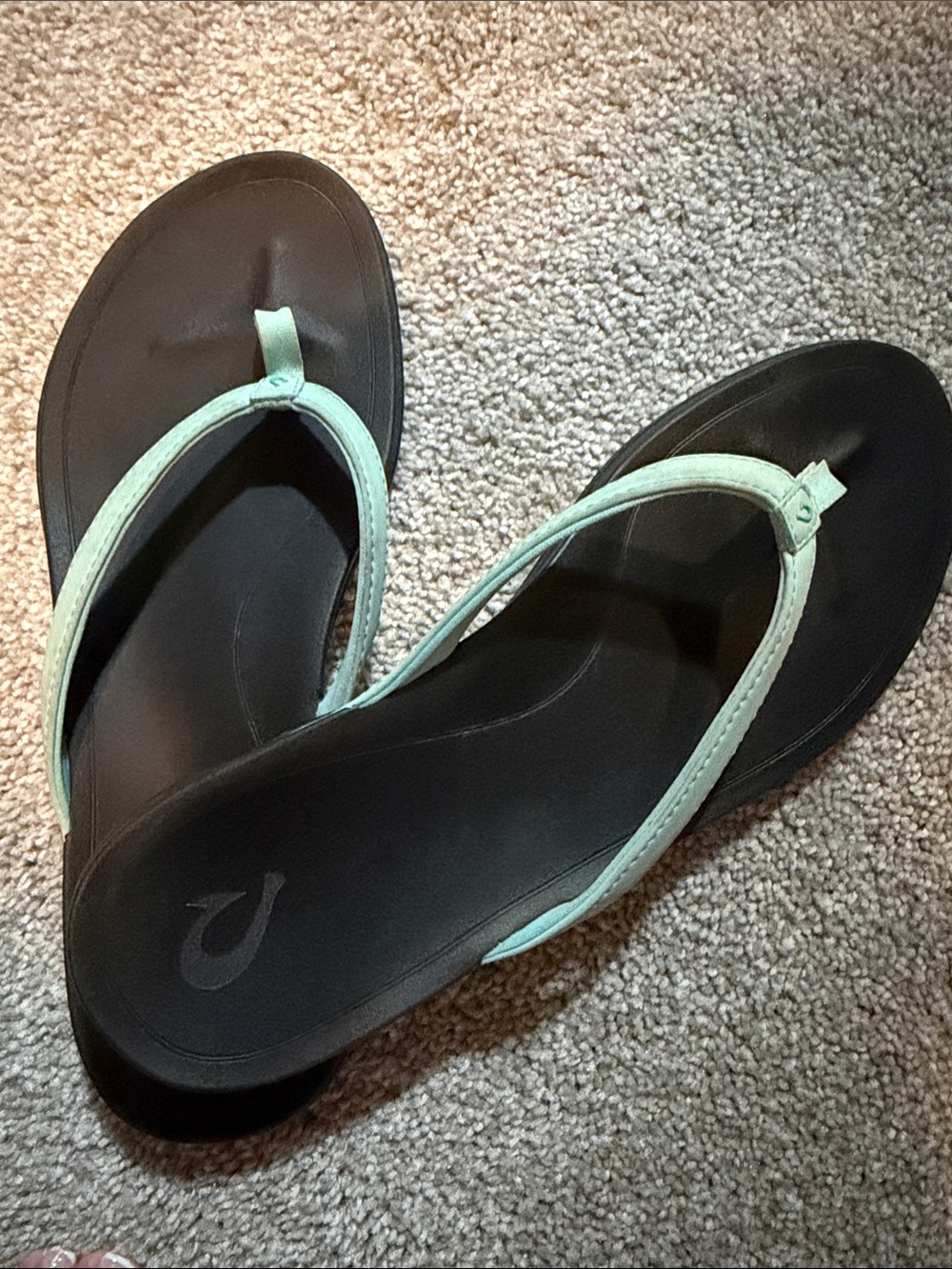 OluKai Women’s Mint Strap Black Footbed Flip Flops